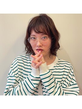 ディル(Dille) レイヤーボブ × アプリコットブラウン