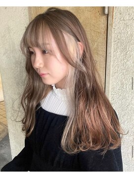 ガーデンヨコハマ(GARDEN YOKOHAMA) インナーイヤリングカラーホワイトベージュデザインニュアンス