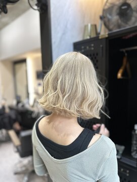 ヴァイス 渋谷店(VAICE) ホワイトベージュ/ハイブリーチ/ショート