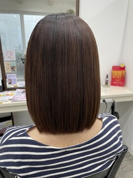 ジゼルヘアガーデン 佐沼店(Giselle.hairgarden) ミディアムストレート