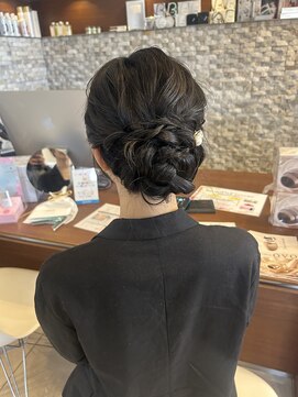 アチーブ ヘア デザイン(achieve hair design) お呼ばれヘアセット大人可愛い編み込みお団子ヘア