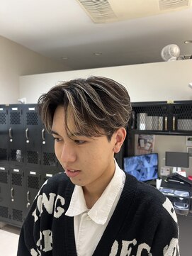 ステージ(STAGE) センターパート　ニュアンスパーマ　ダウンパーマ