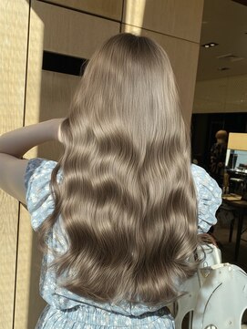 アマトウキョウ アユンチェ(AMA TOKYO×AYUNCHE) ブリーチなし　フォギーベージュ　ベージュ　透明感カラー