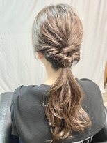 ナツヤ(NATSUYA)&nbsp;大ポニーテールヘアアレンジ20代30代