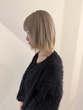 ユニコ(unico) ミルクティーベージュ