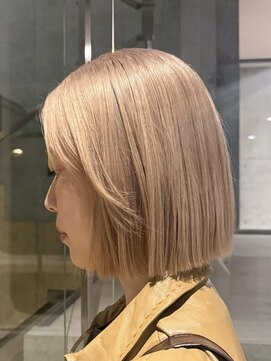 ヲタク(wotaku.) ミルクティーベージュブラウンベージュ透明感カラーブリーチボブ
