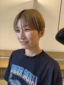 ビスチェ(Vische) 大人ショートヘア