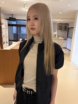 パーク(PARK)&nbsp;ハイトーンブロンドロングレイヤー顔まわりレイヤー