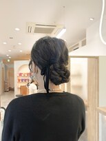 シアエミュー 新越谷店(SHEER emu) ふんわりシニヨン