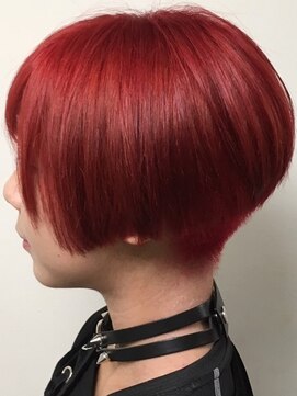ラックスビー オオサカ  梅田茶屋町店(LUXBE OSAKA) 前下がりショートボブ　レッド　ｂｙAKI 【LUXBE梅田茶屋町店】