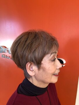 アイディー アートスペース ウェスト(ide art space WEST) 白髪におすすめ！ハイトーンショート