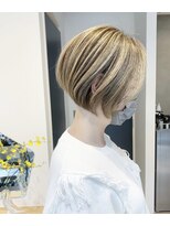 ブルックス&nbsp;『カット＋ハイライトブリーチ』new☆8hs BROOKS 青山／表参道