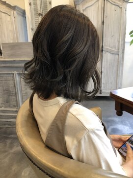 モワ 仙台(Mois) 大人かわいい20代30代40代ミディアムボブ/シルキーベージュ仙台