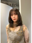 2025年人気中明度カラー【ミディアム顔周りレイヤー】