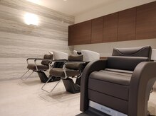 ◇隣のお客様が気にならないゆったりした店内◇少人数サロン◇