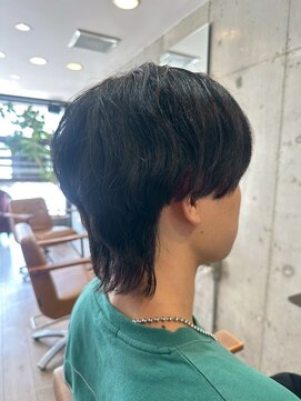 黒髪メンズヘア襟足ウルフカット20代30代40代