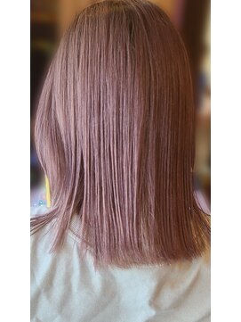 シンミ(SHinmi) 透明感の出るピンクカラー