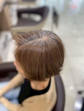 アッシュ 等々力店(Ash) 脱白髪染め