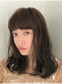 学生限定　この長さのミディアムには「ひと波パーマ」