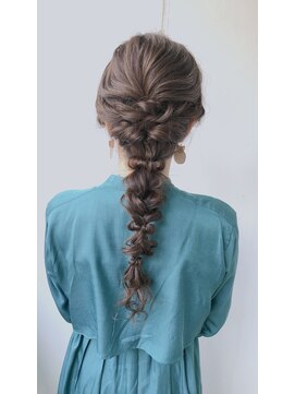 レジナヴィータ 栄(Reginavita) 【Reginavita栄】ゆるかわ編みおろしアレンジ@小野