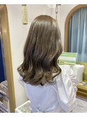 くびれヘア メルティカラー オリーブアッシュ 西田