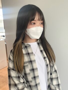 ケリーアン 太田(kelly.un) インナーカラーベージュ/ロングヘア