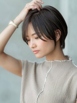 メゾンバイハバナ(maison by HAVANA) 大人かわいいピンクベージュインナーカラーマッシュショートボブ