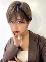 グラマシー アレックス(Gramercy alex)&nbsp;ミルクティーアッシュ×ナチュラルショート20代30代40代