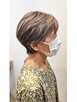 キザシ(KIZASI)&nbsp;細いハイライトで立体感ある優しい印象を作る脱白髪染め