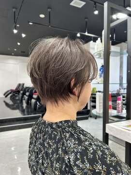 ウェスト(WEST) 白髪ぼかし＆グレージュショート