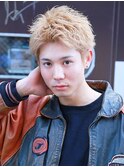 ハイトーンブロンド×スパイキーショート