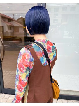 シンス(Since) ディープネイビーとボブ 雰囲気に合わせたデザインを