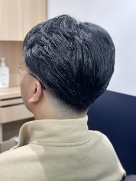 リバティシェアバーバー 銀座(LIBERTY SHARE BARBER) 爆モテ毛流れ七三ツーブロスキンフェード