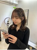 韓国レイヤー　くびれレイヤー　レイヤーカット　オリーブカラー