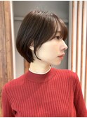 小顔サイドバングの丸みショートボブ青山表参道