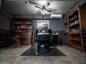 キング(KING)の写真/大型店・美容室の雰囲気が苦手な方におすすめなプライベートサロン。些細なお悩み・ご要望もお伝えください