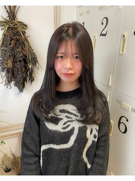 ベルタバイメルク(belta by merc.) 1.9ナチュラルレイヤーミディアムレイヤーカット