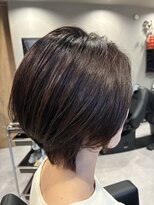 グム(GUM) 丸みシルエットがきれいな大人ショートボブ