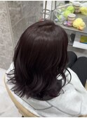 ミディアムレイヤー×顔周りカット×ワインレッド