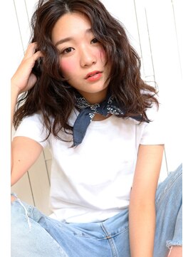 ツナリガ(Tsunariga) 【Tsunariga】　くせ毛風無造作ウェーブ