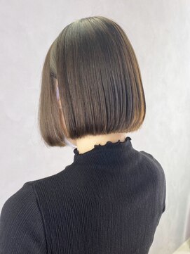 アイティーバイアルバム 八王子店(IT by ALBUM) オリーブポムボブ_外ハネボブセクションカラー_ba396961