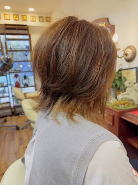 アラートヘアー(alato hair) 軽々外はね前下がりウルフ