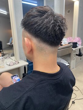 エウペ 渋谷(WEUPE) 斜めバング/グレージュカラー/デザインカラー/シルキーベージュ