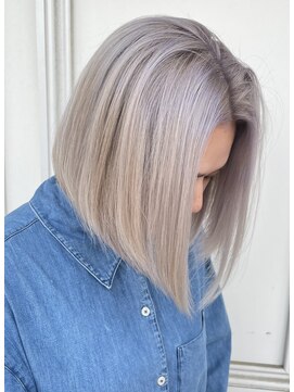 グラスペディア(graspedia) ホワイトブロンド【広島ハイトーン】【広島切りっぱなしボブ】