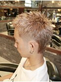 マレットヘア/スパイキーベリーショート/ホワイトブロンド