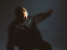 ファッションに溶け込むハイセンスなヘアを提案します