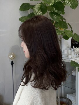 スリー(Three) 【くすみブラウン】