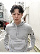 フィルムス 大阪本町(FILMS) ビジネスマンの方にもおすすめセンターパート