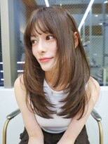 ミリバイアフロート(MIRI by AFLOAT)&nbsp;【島田佑】ミディアムレイヤーカットグレージュ顔周りカット