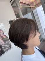 サロン ド 榮(Salon de 榮) 分け目がつかないショートボブ